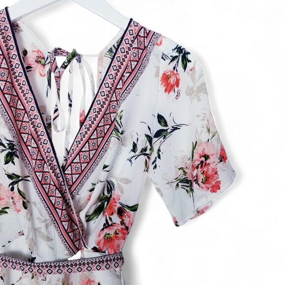 Francesca's X Three Pink Hearts | Boho Print Floral Lined Romper - Small - Picture 6 of 11